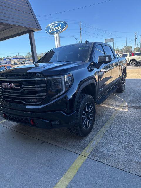 2023 GMC Sierra 1500 4WD Crew Cab Short Box AT4