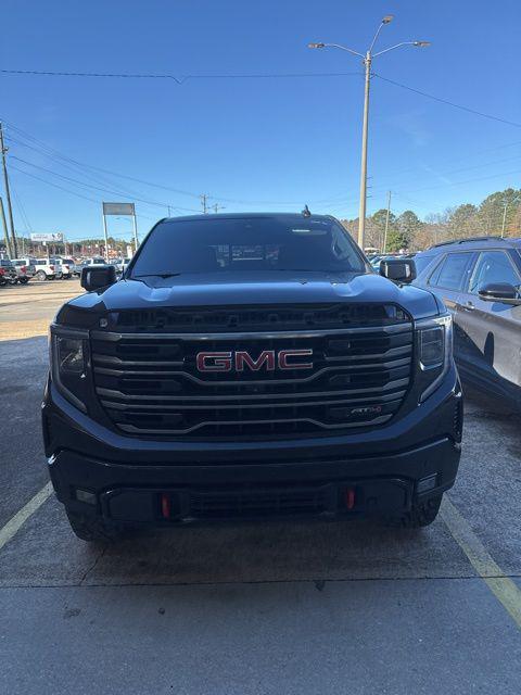 2023 GMC Sierra 1500 4WD Crew Cab Short Box AT4
