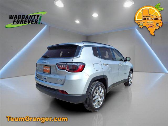 2024 Jeep Compass Latitude Lux FWD