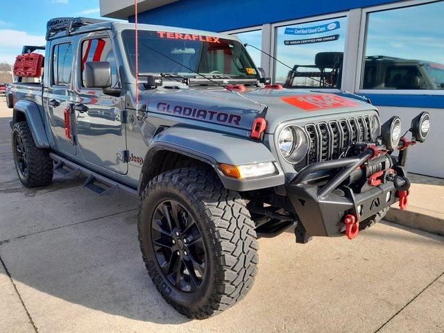 2025 Jeep Gladiator Nighthawk