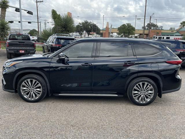 2022 Toyota Highlander Platinum