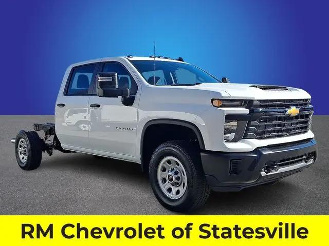 2026 Chevrolet Silverado 3500HD Crew Cab, Long Bed, WT Dual Rear Wheel, RWD