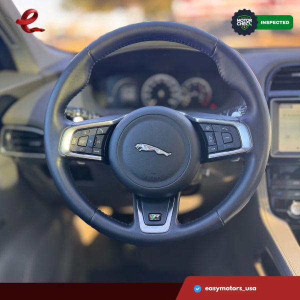2018 Jaguar F-PACE 30t R-Sport