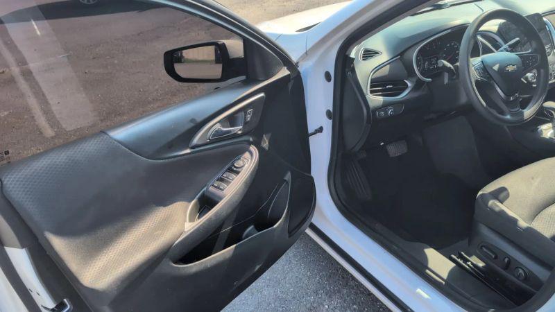 2021 Chevrolet Malibu FWD 1FL