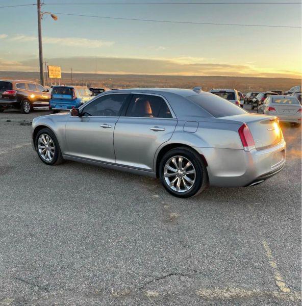 2017 Chrysler 300 AWD