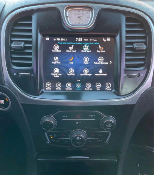2017 Chrysler 300 AWD