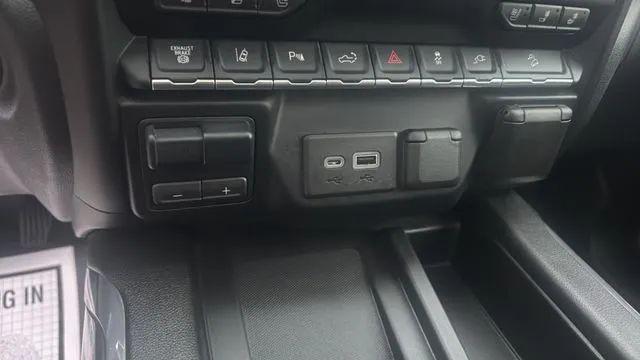 2021 Chevrolet Silverado 2500HD 4WD Crew Cab Standard Bed LTZ