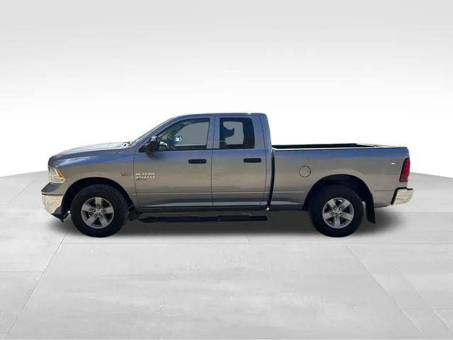 2022 Ram 1500 Classic SLT Quad Cab 4x4 6'4" Box