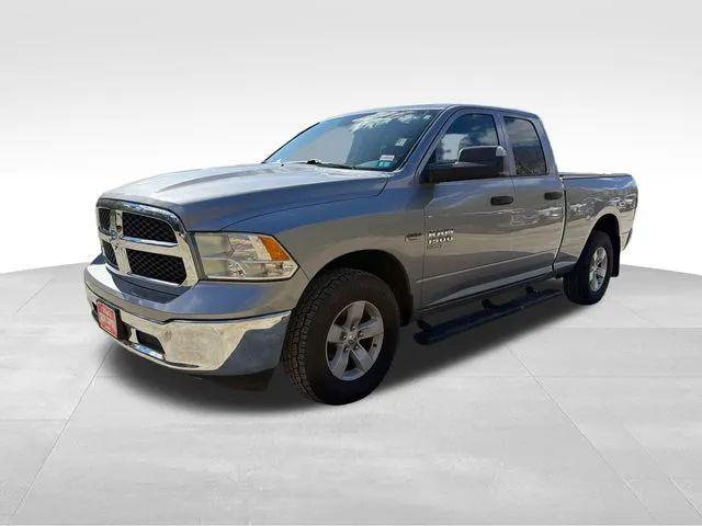 2022 Ram 1500 Classic SLT Quad Cab 4x4 6'4" Box