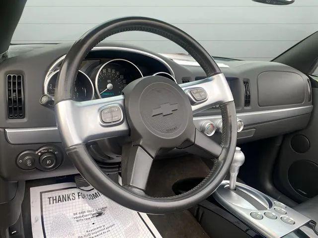 2004 Chevrolet SSR Base