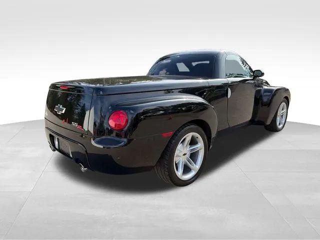 2004 Chevrolet SSR Base