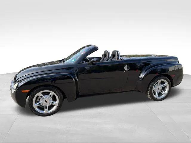2004 Chevrolet SSR Base