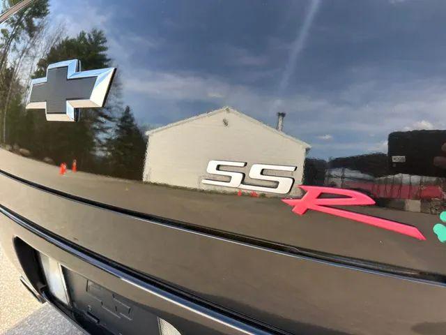 2004 Chevrolet SSR Base
