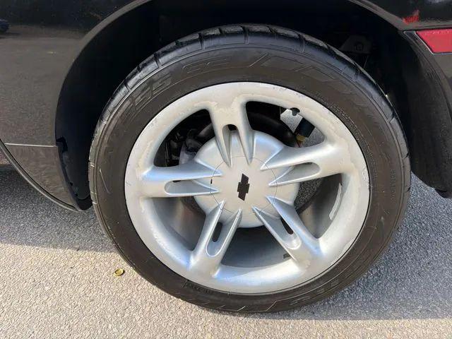 2004 Chevrolet SSR Base