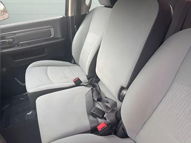 2022 Ram 1500 Classic SLT Quad Cab 4x4 6'4" Box