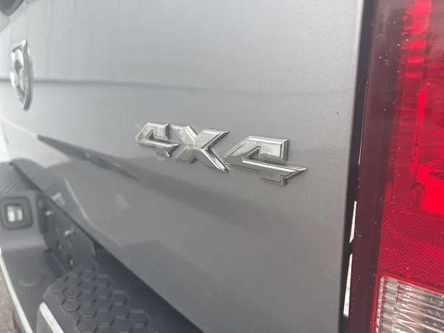 2022 Ram 1500 Classic SLT Quad Cab 4x4 6'4" Box