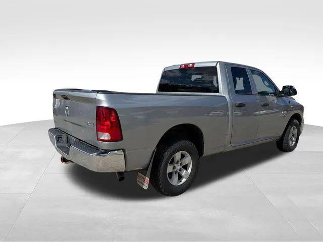 2022 Ram 1500 Classic SLT Quad Cab 4x4 6'4" Box