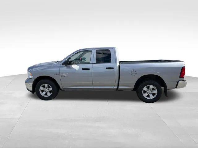 2022 Ram 1500 Classic SLT Quad Cab 4x4 6'4" Box