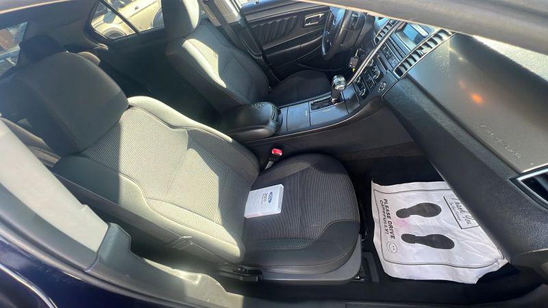 2011 Ford Taurus SEL