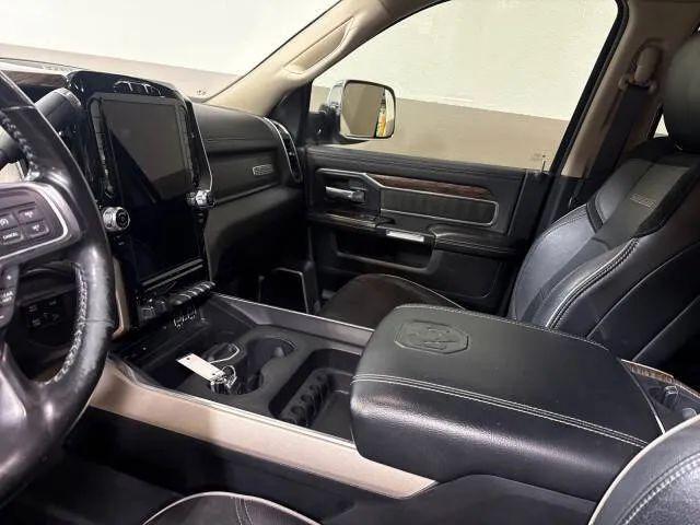 2019 Ram 2500 Laramie Crew Cab 4x4 8' Box