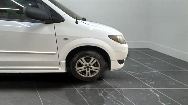2006 Mazda MPV LX