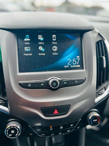 2018 Chevrolet Cruze LT Auto
