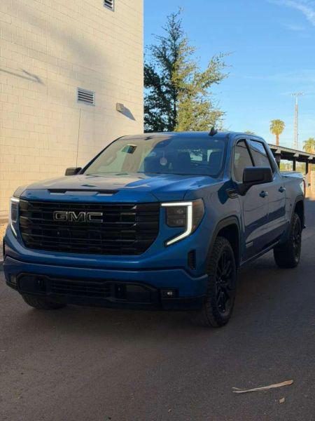 2022 GMC Sierra 1500 4WD Crew Cab Short Box Elevation