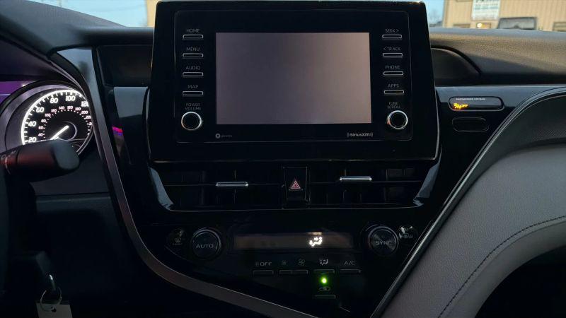 2023 Toyota Camry SE AWD