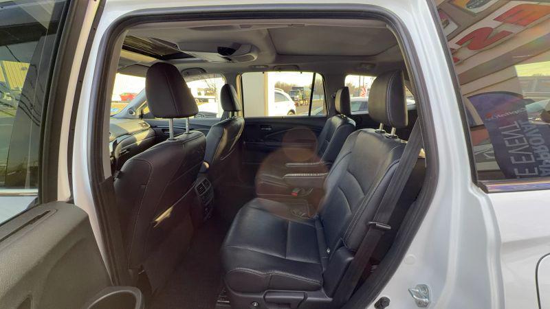 2022 Honda Pilot AWD Elite