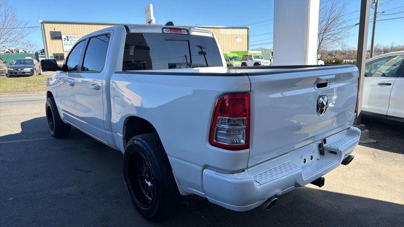 2022 Ram 1500 Big Horn Crew Cab 4x2 5'7" Box