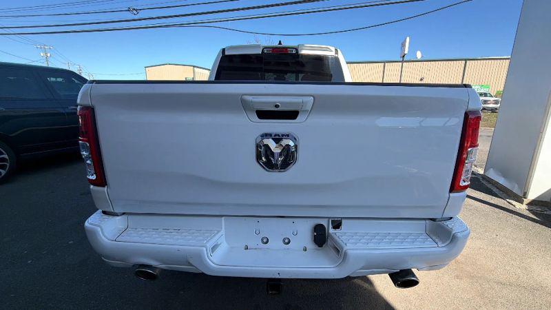 2022 Ram 1500 Big Horn Crew Cab 4x2 5'7" Box