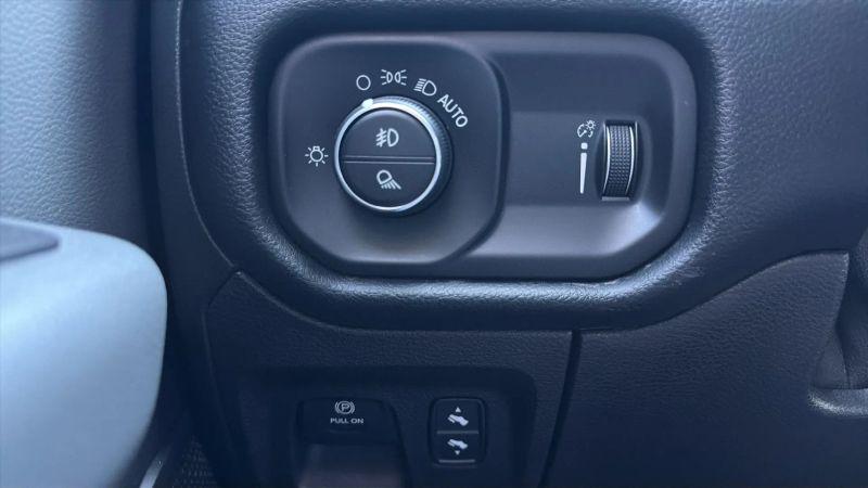 2022 Ram 1500 Big Horn Crew Cab 4x2 5'7" Box