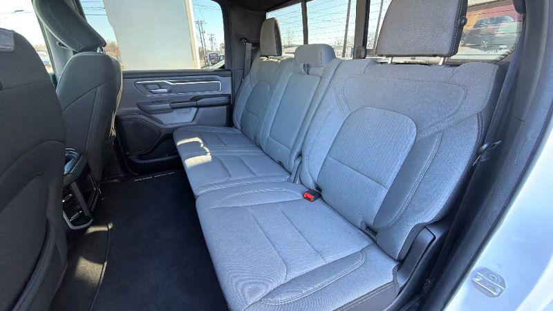 2022 Ram 1500 Big Horn Crew Cab 4x2 5'7" Box