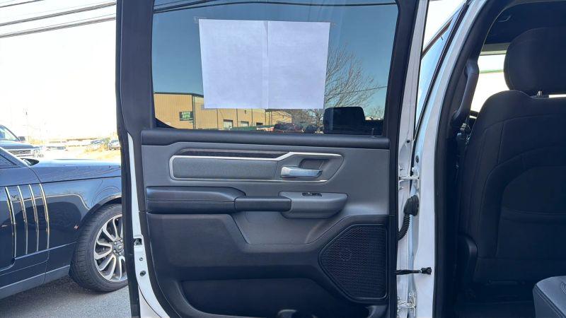2022 Ram 1500 Big Horn Crew Cab 4x2 5'7" Box