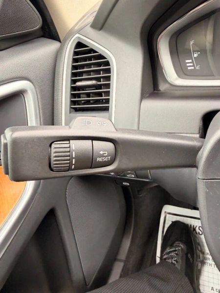 2016 Volvo XC60 T5 Drive-E Platinum