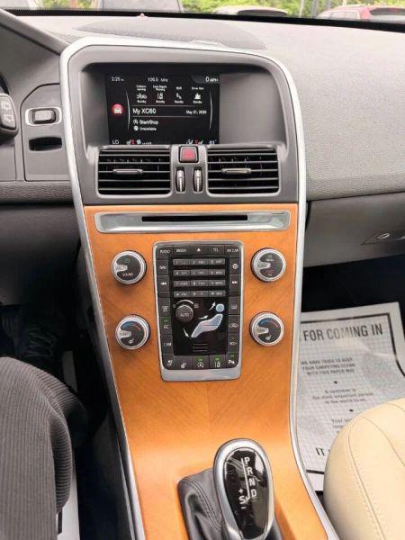 2016 Volvo XC60 T5 Drive-E Platinum