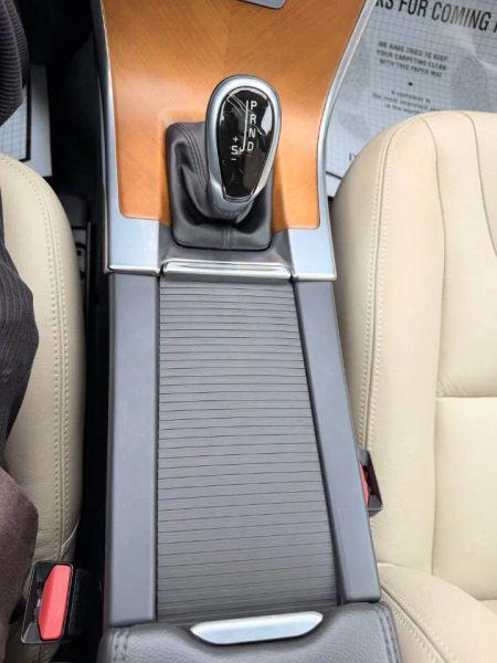 2016 Volvo XC60 T5 Drive-E Platinum