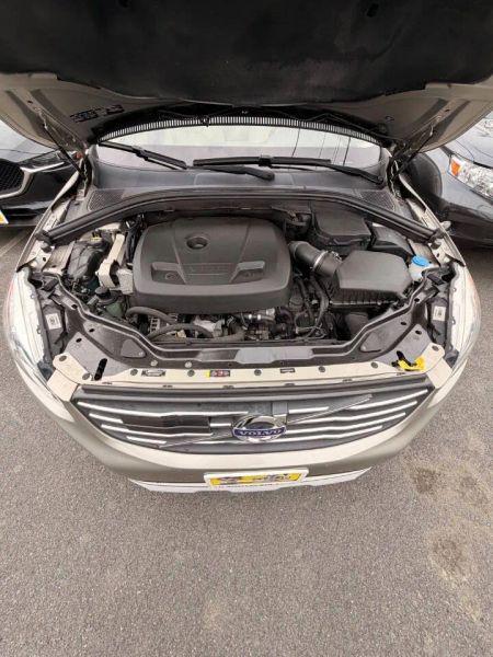 2016 Volvo XC60 T5 Drive-E Platinum