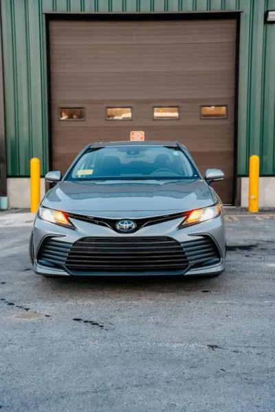 2023 Toyota Camry LE Hybrid