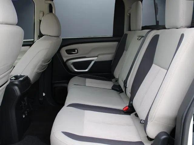 2020 Nissan Titan Crew Cab SV 4x4