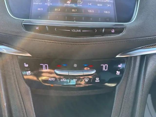 2017 Cadillac XT5 Platinum