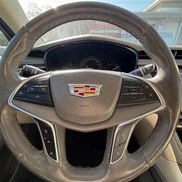 2018 Cadillac XT5 Luxury