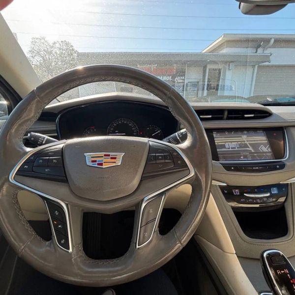 2018 Cadillac XT5 Luxury