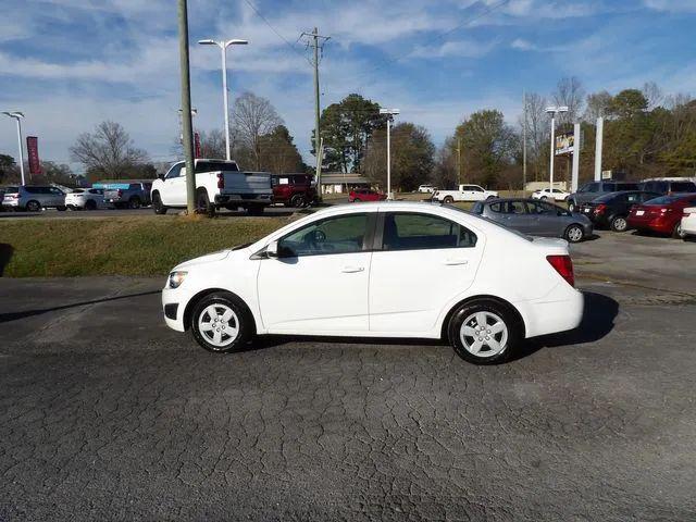 2013 Chevrolet Sonic LS Auto