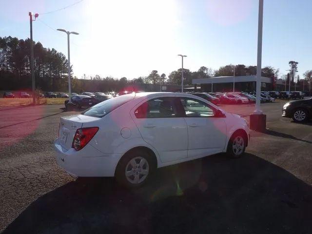2013 Chevrolet Sonic LS Auto