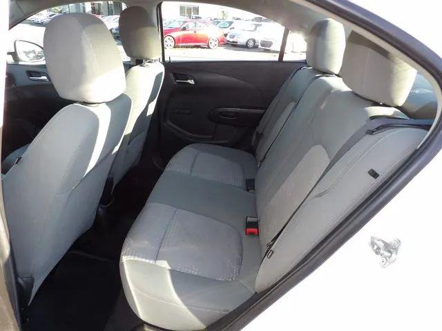 2013 Chevrolet Sonic LS Auto