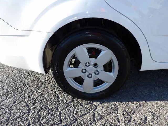 2013 Chevrolet Sonic LS Auto