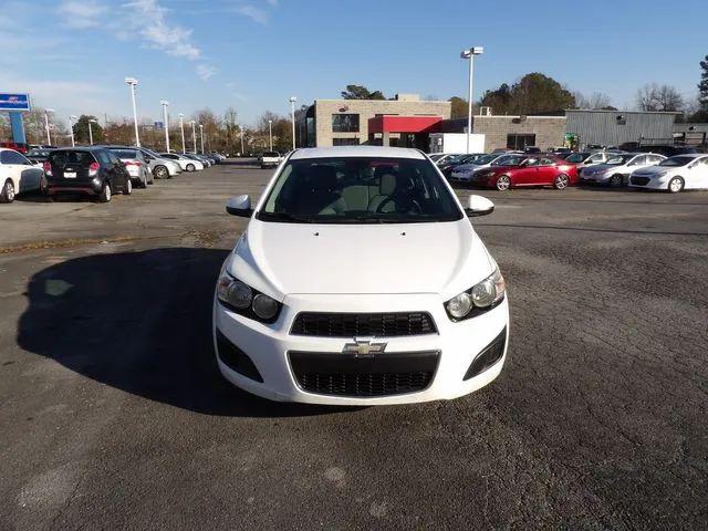 2013 Chevrolet Sonic LS Auto