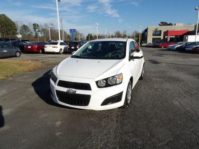 2013 Chevrolet Sonic LS Auto