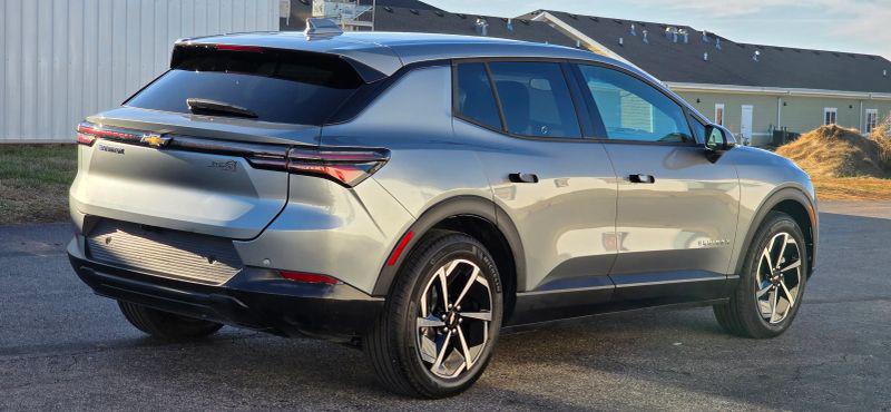 2025 Chevrolet Equinox LT 1